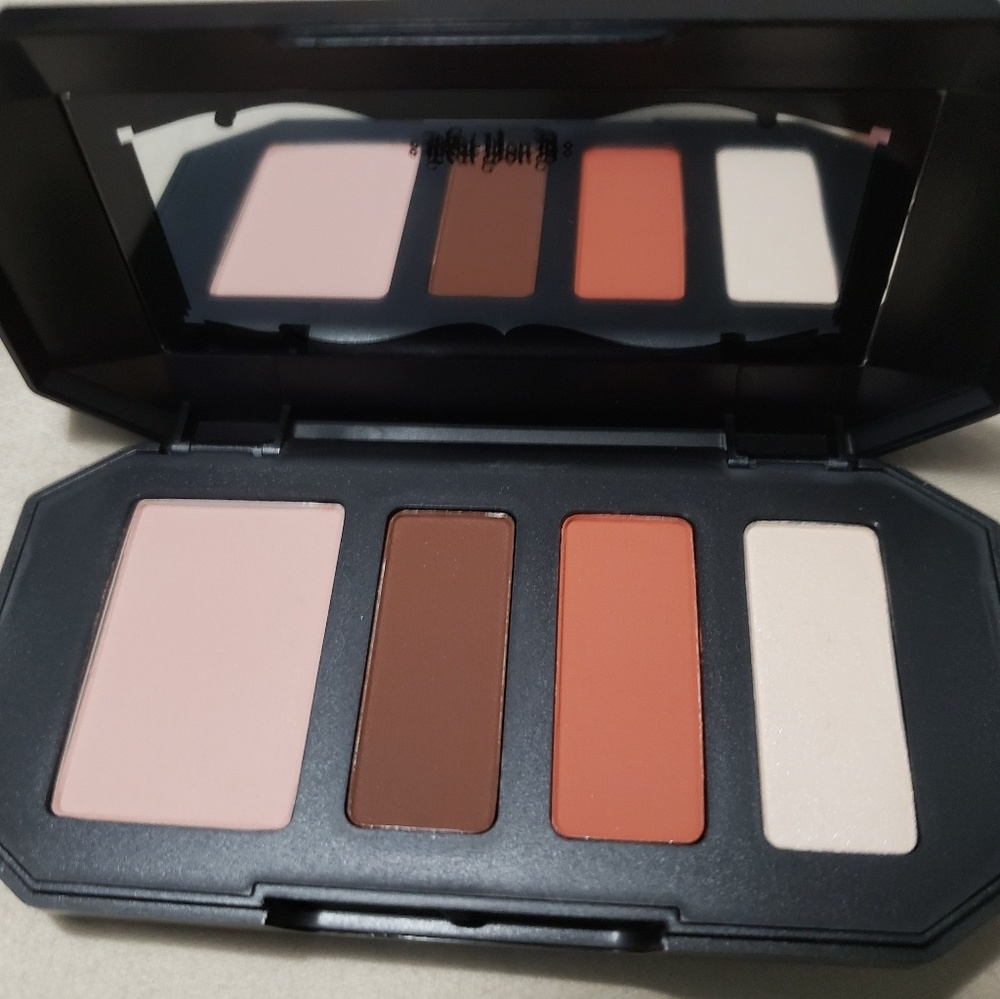 NIB Kat Von D eyeshadow palette